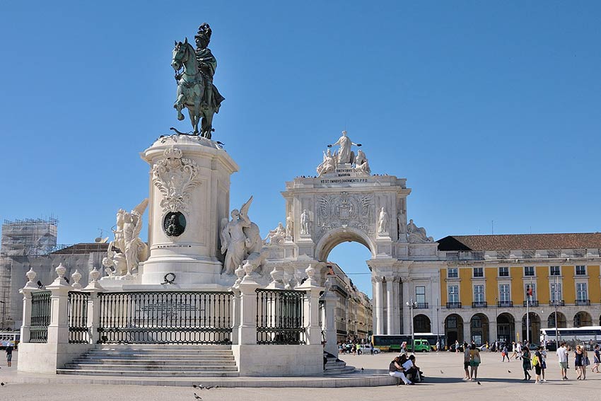 Все лучшие площади Лиссабона с гидом
