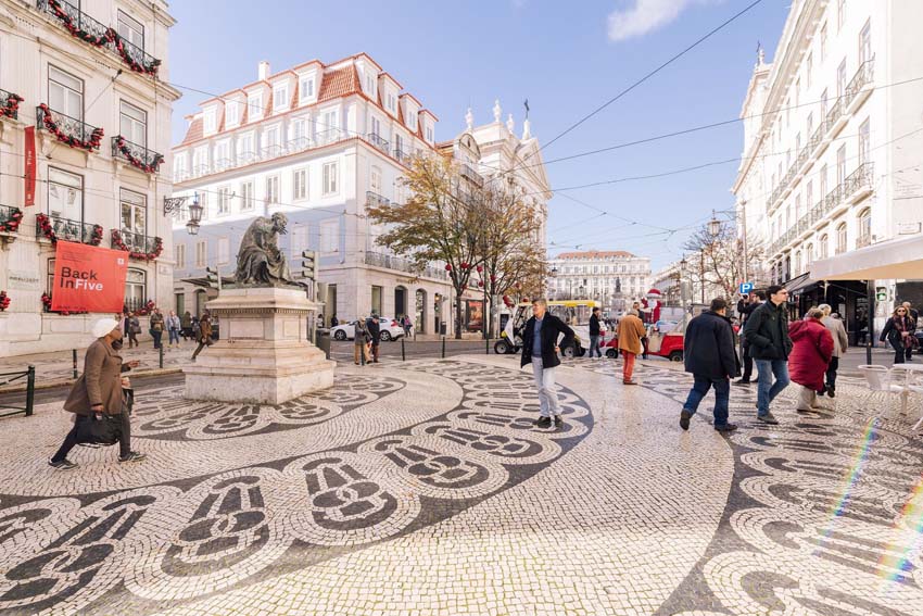 Район Шиаду в Лиссабоне: экскурсия по оживленному туристическому району города
